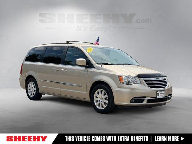 2016 Chrysler Town & Country 