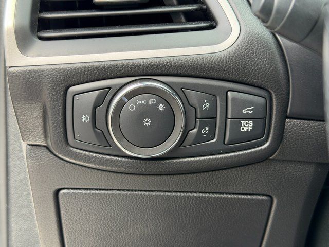 Certified Used 2022 Star White Ford  image 23