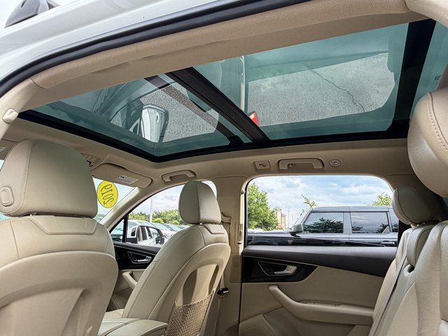 Used 2019 Carrara White Audi  image 11