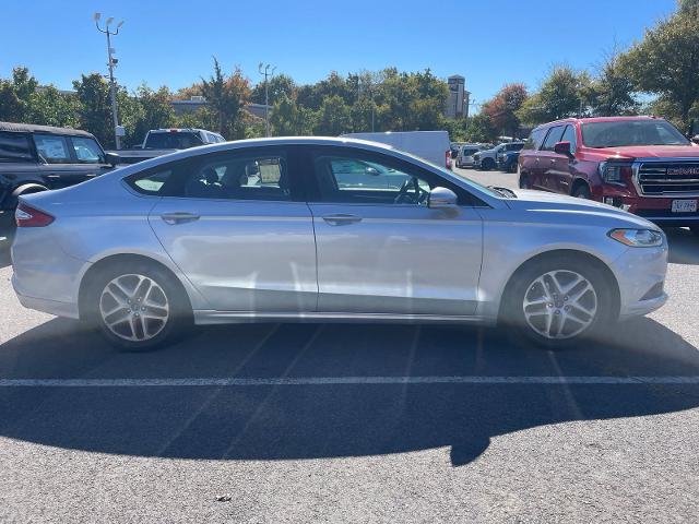 Used 2016 Ingot Silver Ford  image 2