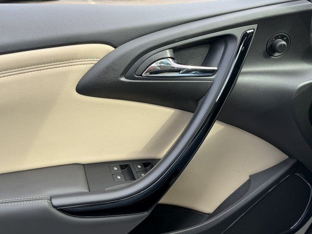 Used 2017 Summit White Buick  image 27