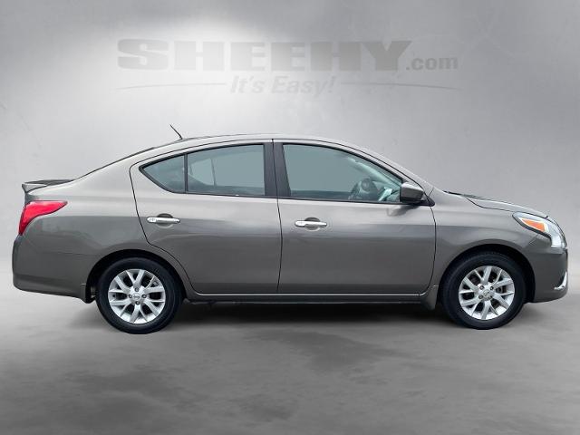 Used 2017 Khaki Nissan  image 4