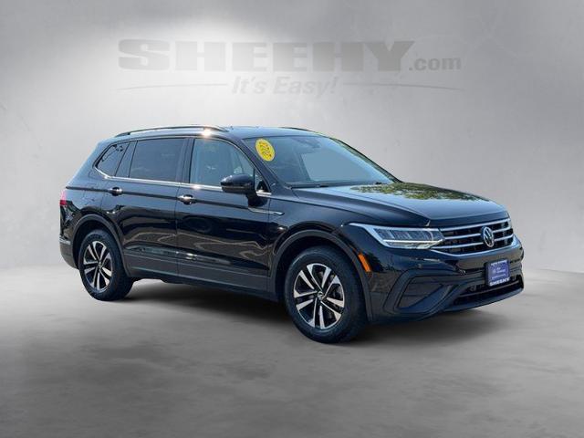 Used 2023 Deep Black Pearl Effect Volkswagen  image 2