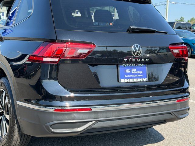 Used 2023 Deep Black Pearl Effect Volkswagen  image 38