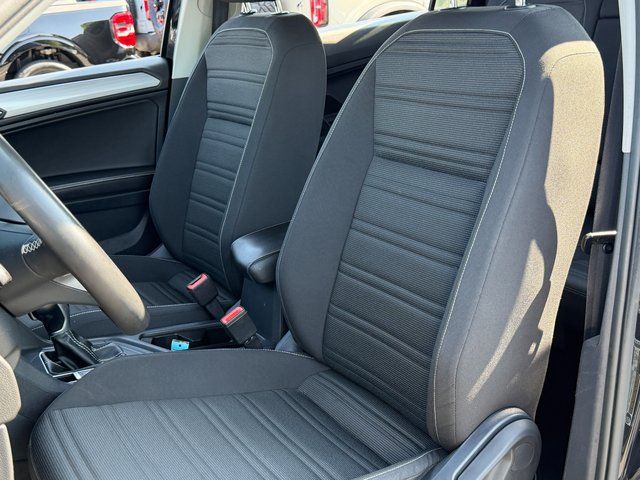 Used 2023 Deep Black Pearl Effect Volkswagen  image 9