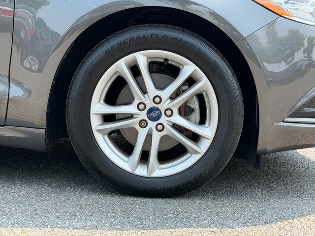 Used 2018 Magnetic Metallic Ford  image 26