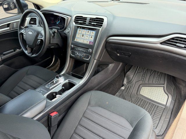 Used 2018 Magnetic Metallic Ford  image 30