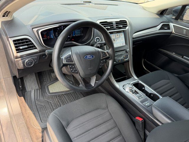 Used 2018 Magnetic Metallic Ford  image 36