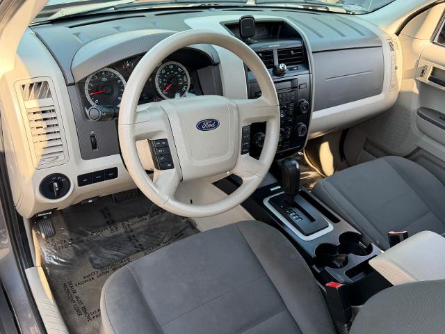 Used 2012 Sterling Gray Metallic Ford  image 32