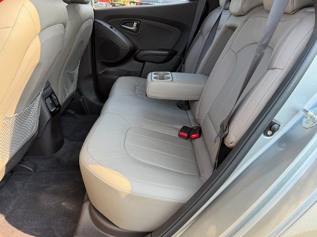 Used 2015 Graphite Gray Hyundai  image 20