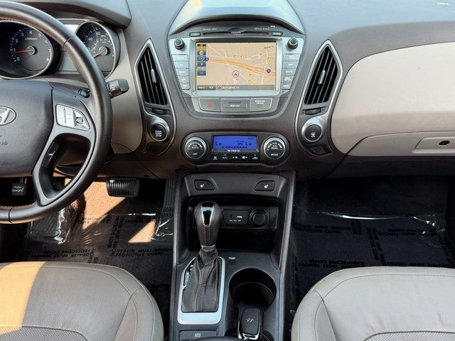 Used 2015 Graphite Gray Hyundai  image 3