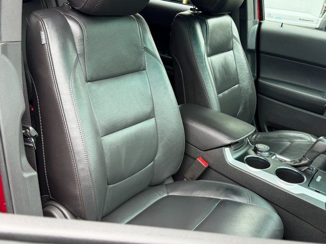 Used 2014 Ruby Red Metallic Ford  image 35