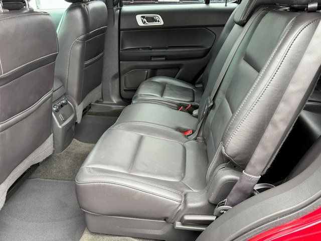 Used 2014 Ruby Red Metallic Ford  image 7