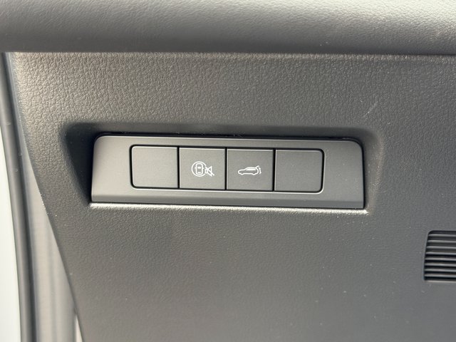 Used 2026 Aero Gray Metallic Mazda  image 25