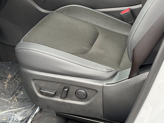 Used 2026 Aero Gray Metallic Mazda  image 40