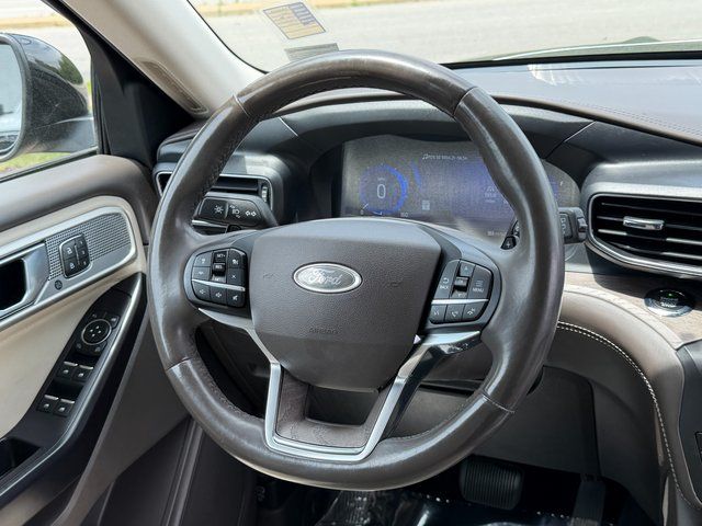 Used 2020 Magnetic Metallic Ford  image 4