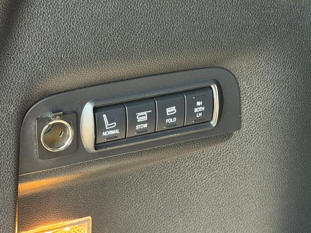 Used 2017 Shadow Black Ford  image 23