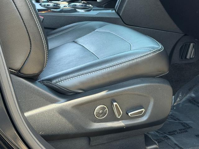 Used 2017 Shadow Black Ford  image 31