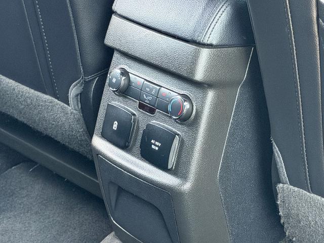 Used 2017 Shadow Black Ford  image 33