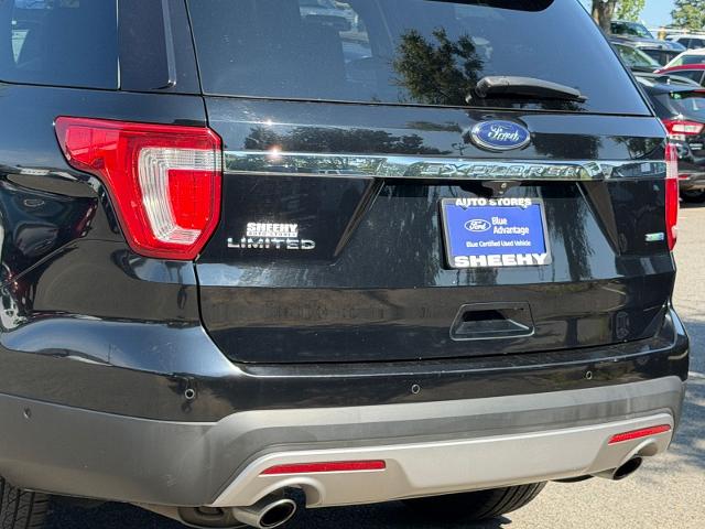 Used 2017 Shadow Black Ford  image 35