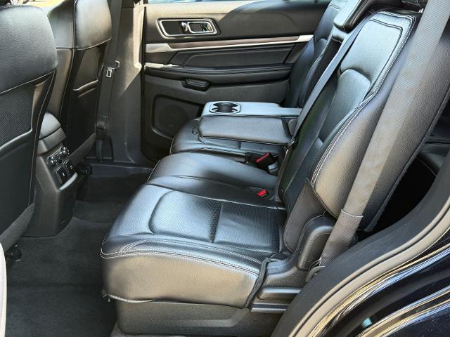 Used 2017 Shadow Black Ford  image 4