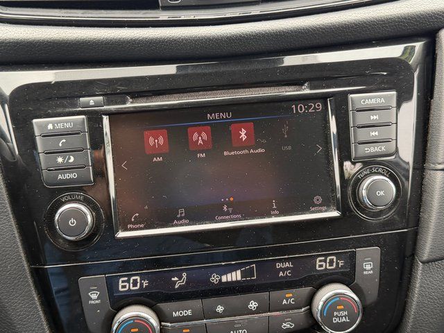 Used 2019 Gun Metallic Nissan  image 5
