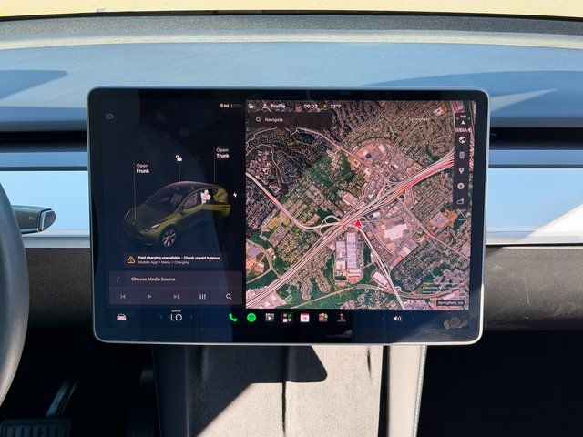 Used 2021 Deep Blue Metallic Tesla  image 19