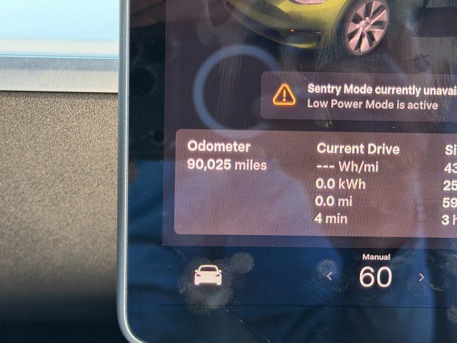 Used 2021 Deep Blue Metallic Tesla  image 23