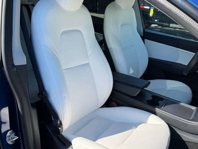 Used 2021 Deep Blue Metallic Tesla  image 31