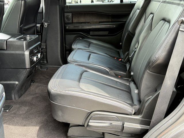 Used 2021 Magnetic Metallic Ford  image 40