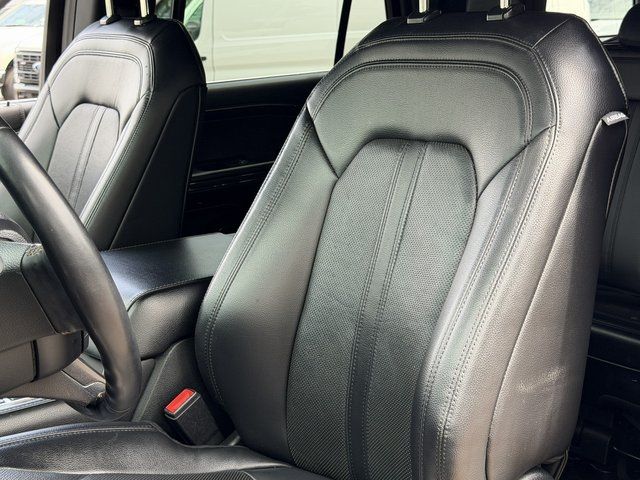 Used 2021 Magnetic Metallic Ford  image 9