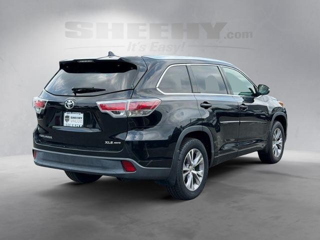 Used 2015 Attitude Black Metallic Toyota  image 16