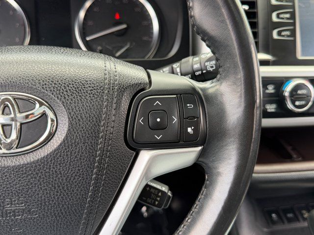 Used 2015 Attitude Black Metallic Toyota  image 21