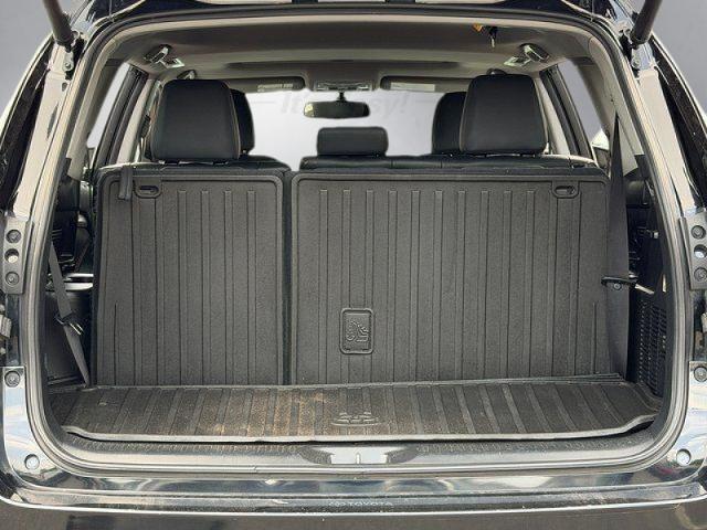 Used 2015 Attitude Black Metallic Toyota  image 29