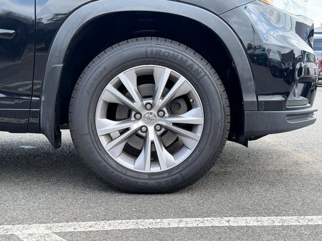 Used 2015 Attitude Black Metallic Toyota  image 30