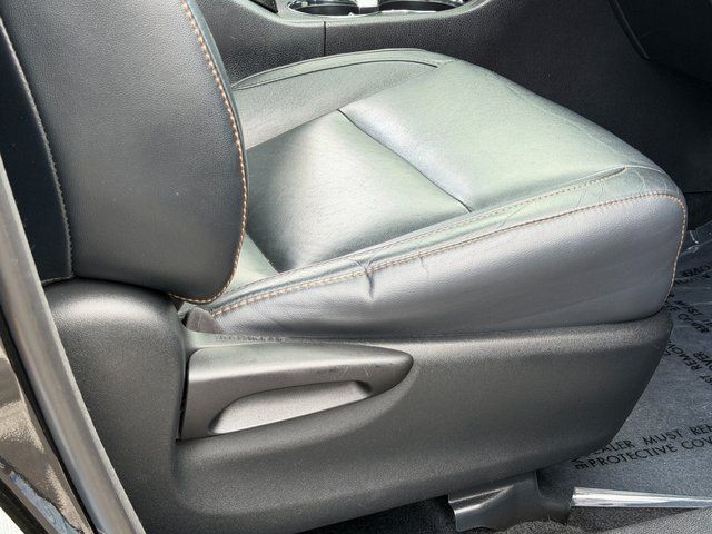 Used 2015 Attitude Black Metallic Toyota  image 35