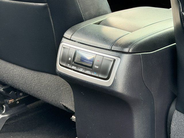 Used 2015 Attitude Black Metallic Toyota  image 38