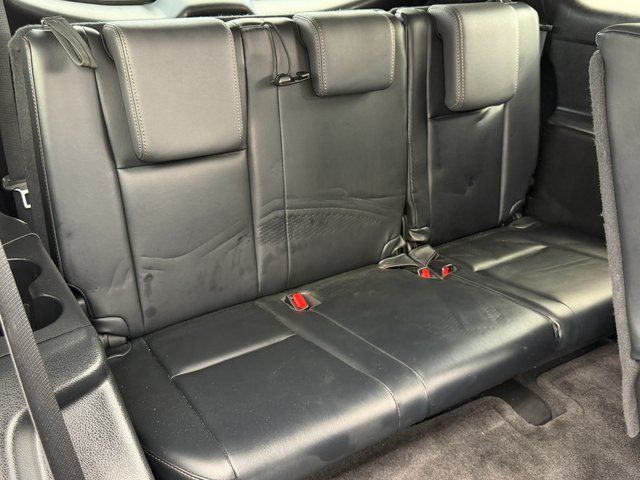 Used 2015 Attitude Black Metallic Toyota  image 39