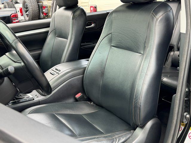 Used 2015 Attitude Black Metallic Toyota  image 9