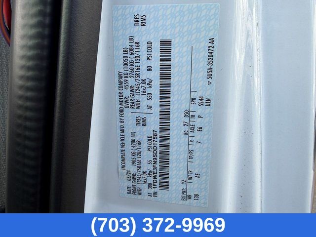 New 2025 Oxford White Ford E-350 SRW image 30