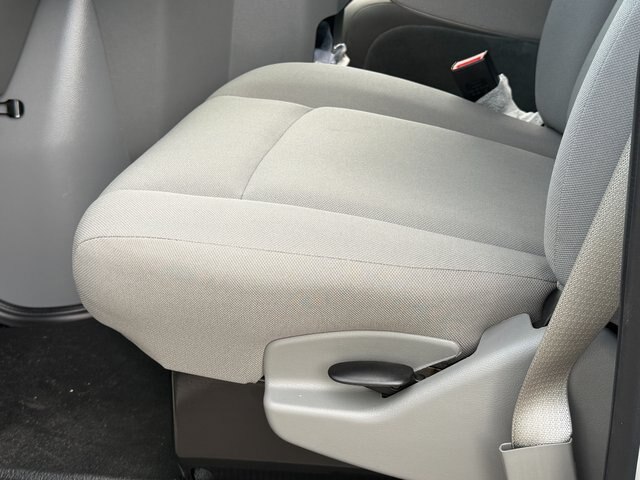 New 2027 Oxford White Ford 12' DURACUBE image 47