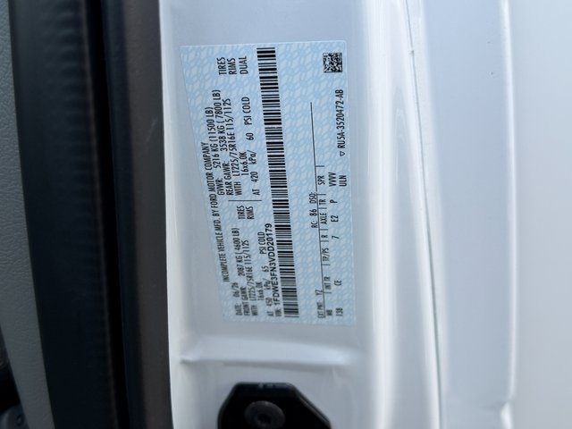 New 2027 Oxford White Ford 12' DURACUBE image 58