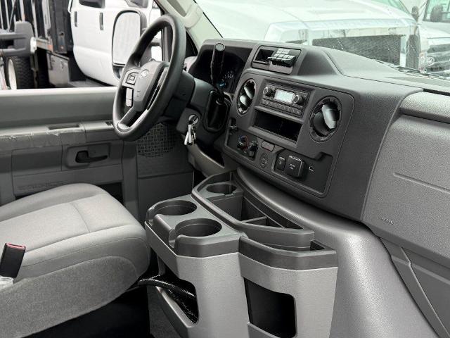 New 2026 Oxford White Ford Base image 53