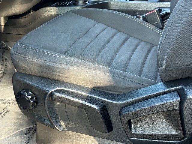 Used 2022 Shadow Black Ford  image 36