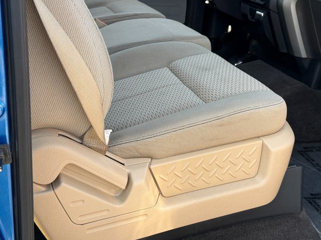 Used 2013 Blue Flame Metallic Ford  image 30