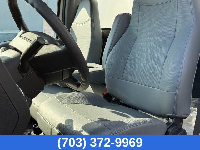 New 2027 Oxford White Ford Base image 44