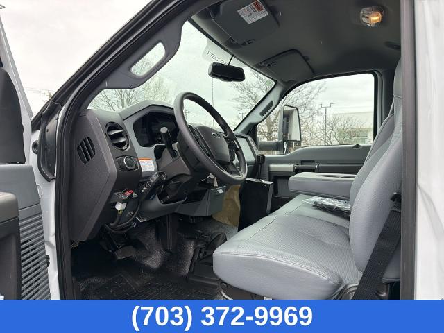 New 2026 Oxford White Ford Base image 34