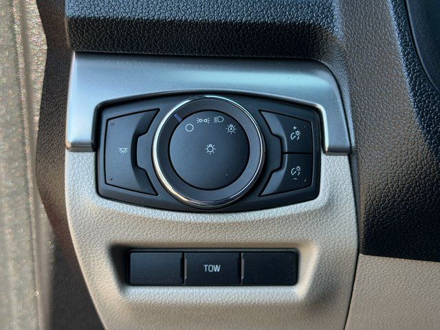 Used 2019 Ruby Red Metallic Tinted Clearcoat Ford  image 21