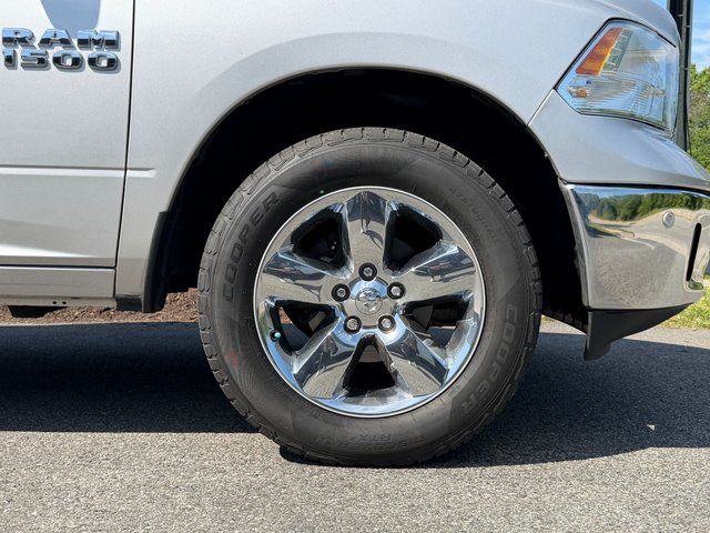 Used 2016 Bright Silver Clearcoat Metallic RAM  image 25