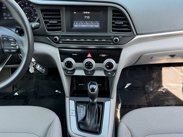 Used 2019 Machine Gray Hyundai  image 12